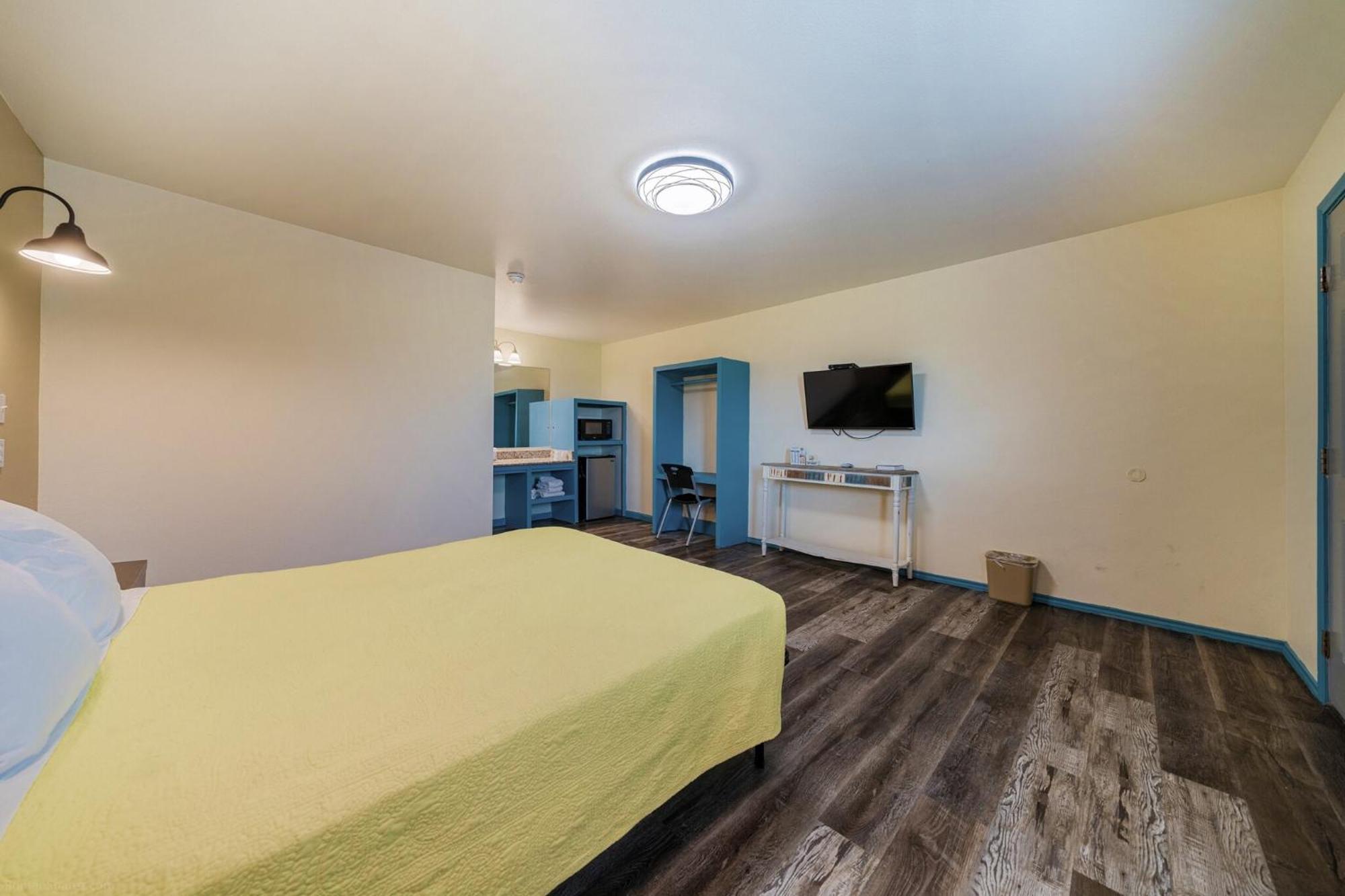 Catalina Motel Corpus Christi